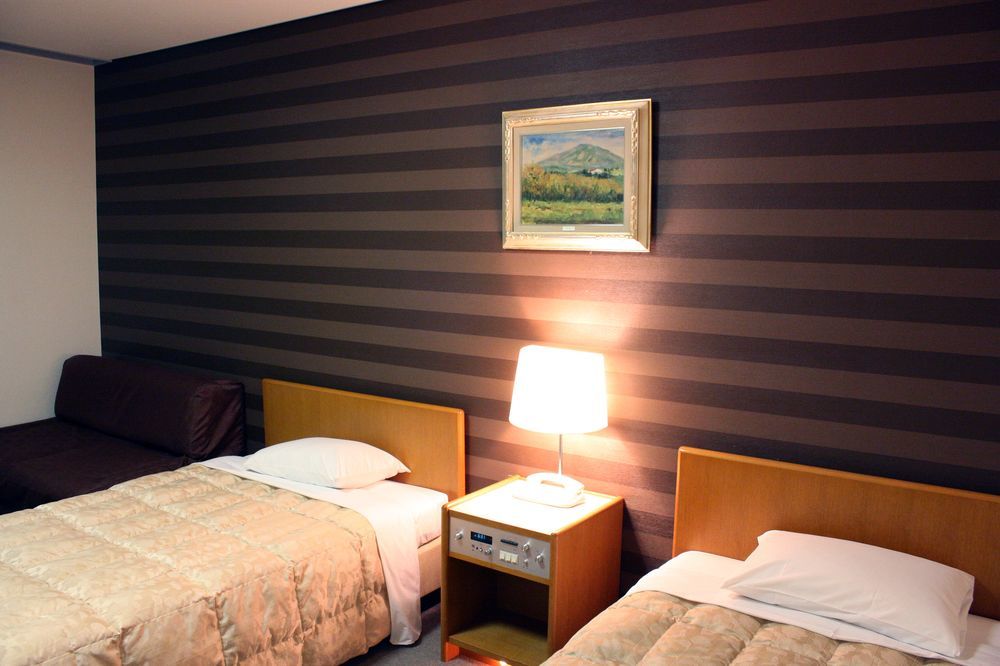 Fukuoka Recent Hotel Zewnętrze zdjęcie